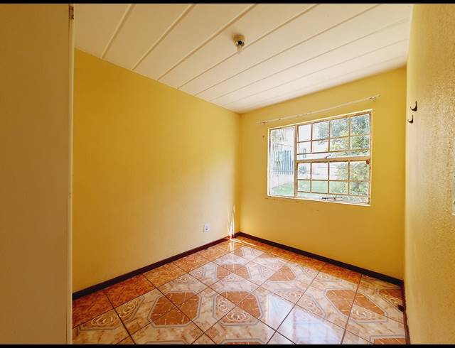 2 BEDROOM APARTMENT TO LET IN VORNA VALLEY